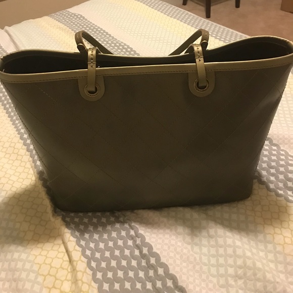 **SOLD** Chanel Fever shopping tote - Picture 2 of 8